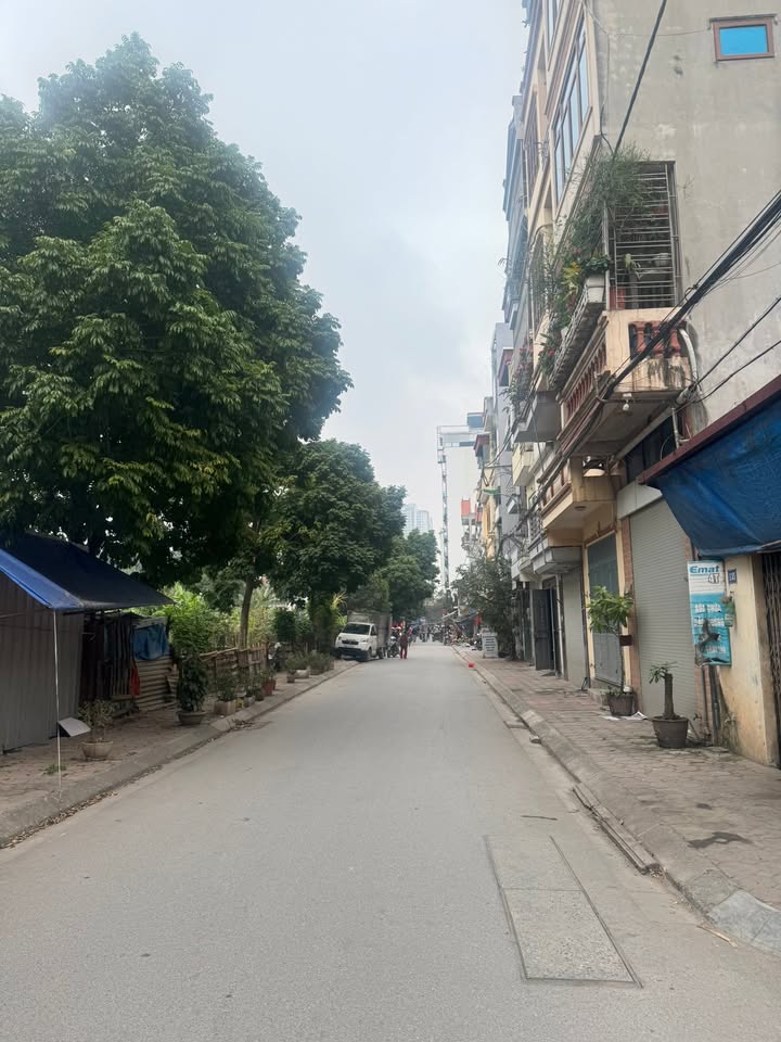 Nhà phân lô Quân đội Cầu Giấy 37m² giá 9 tỷ - Ô tô vào tận nhà!