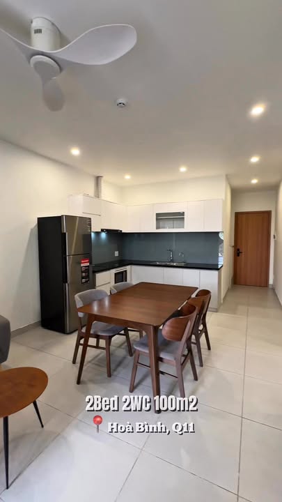 Căn hộ 2PN Quận 11, 100m² - Nội thất cao cấp, giá thỏa thuận