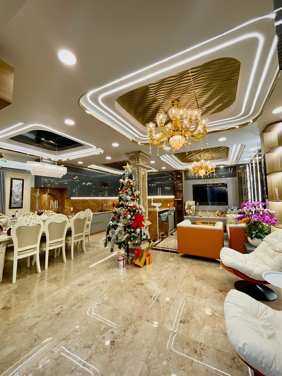 Nhà 1/ Bành Văn Trân, Tân Bình, 74m² giá 12.4 tỷ - Nở hậu, Full nội thất cao cấp!