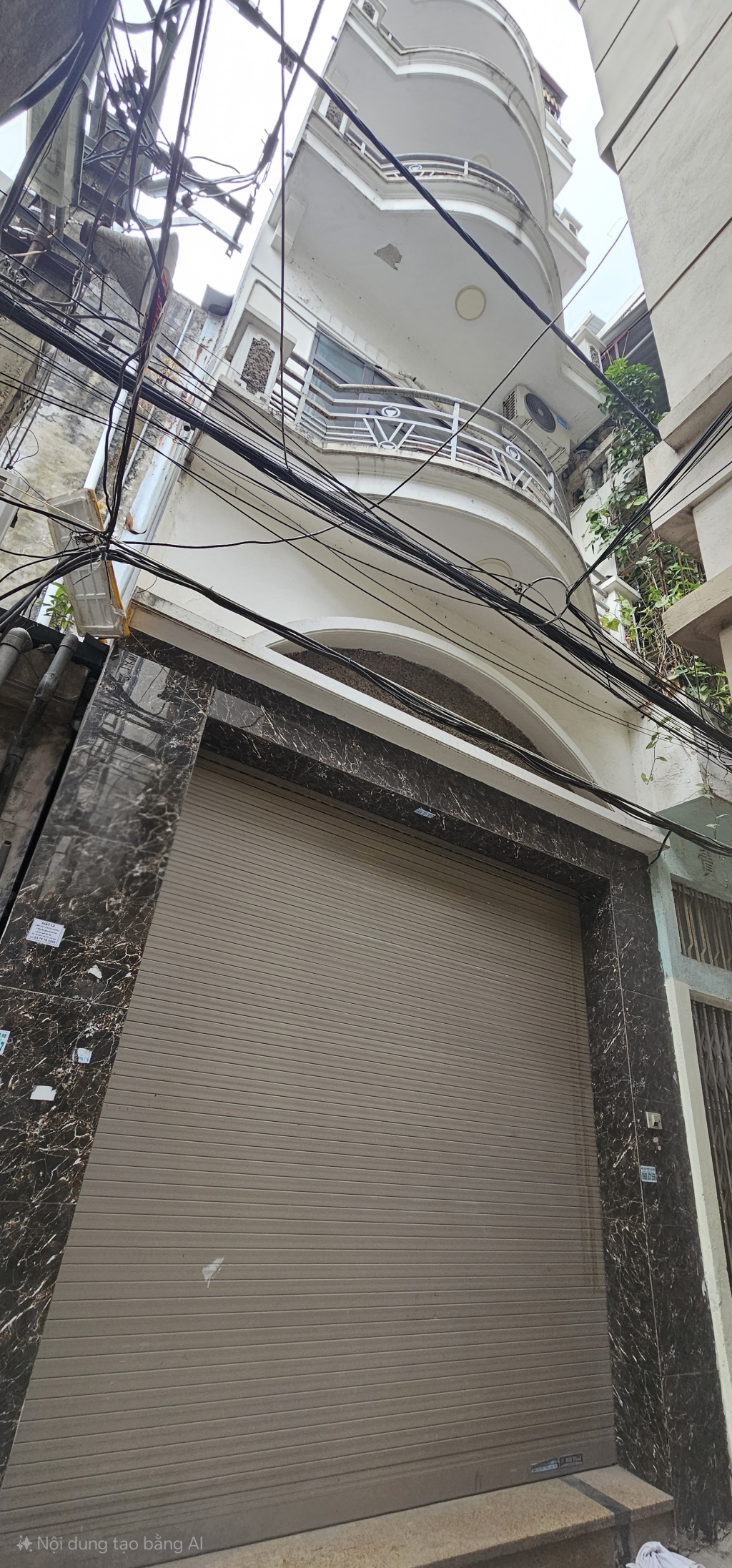 Nhà riêng Cầu Giấy 33m² giá 9.7 tỷ - Thiết kế hiện đại, chính chủ!