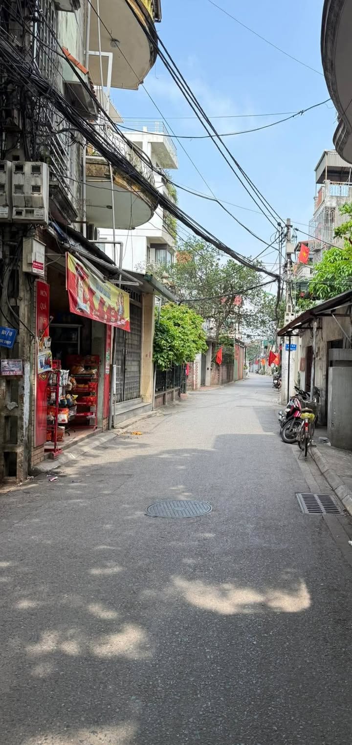 Bán đất tặng nhà 3 tầng tại Công Viên Ngọc Thụy, 175m², giá 23 tỷ - Cơ hội đầu tư hiếm có!