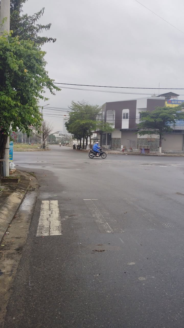 Đất nền khu đô thị 7B, Điện Ngọc, 137m² giá 3.2 tỷ - Cơ hội đầu tư hấp dẫn!