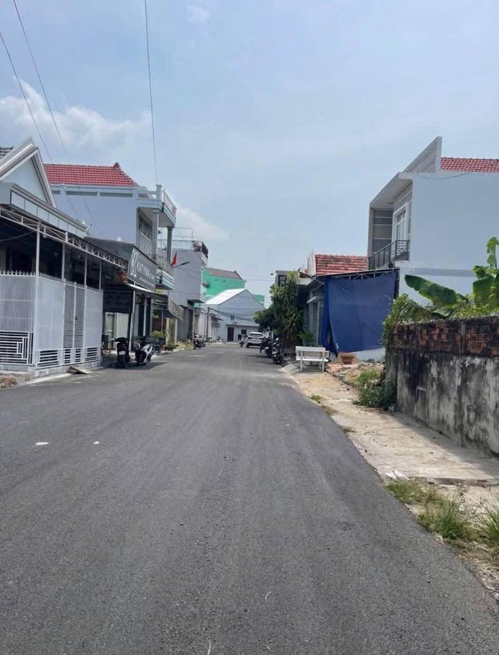 Đất thổ cư tại 21 Hai Bà Trưng, Vạn Giã 138m² giá 2 tỷ - Cách biển chỉ 80m!