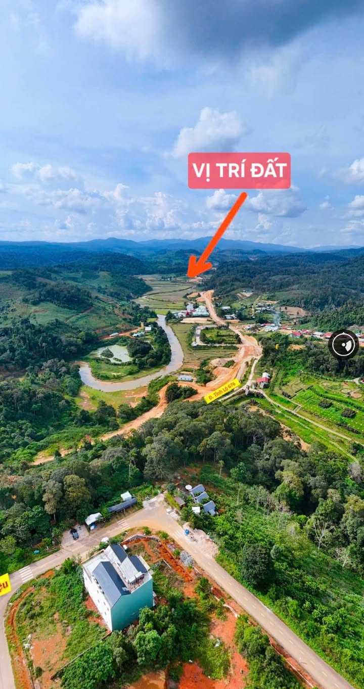 Đất nền Đường Bà Triệu, Quận Hải Châu, 1000m² - Giá chỉ 2.1 tỷ, lợi nhuận nhanh!