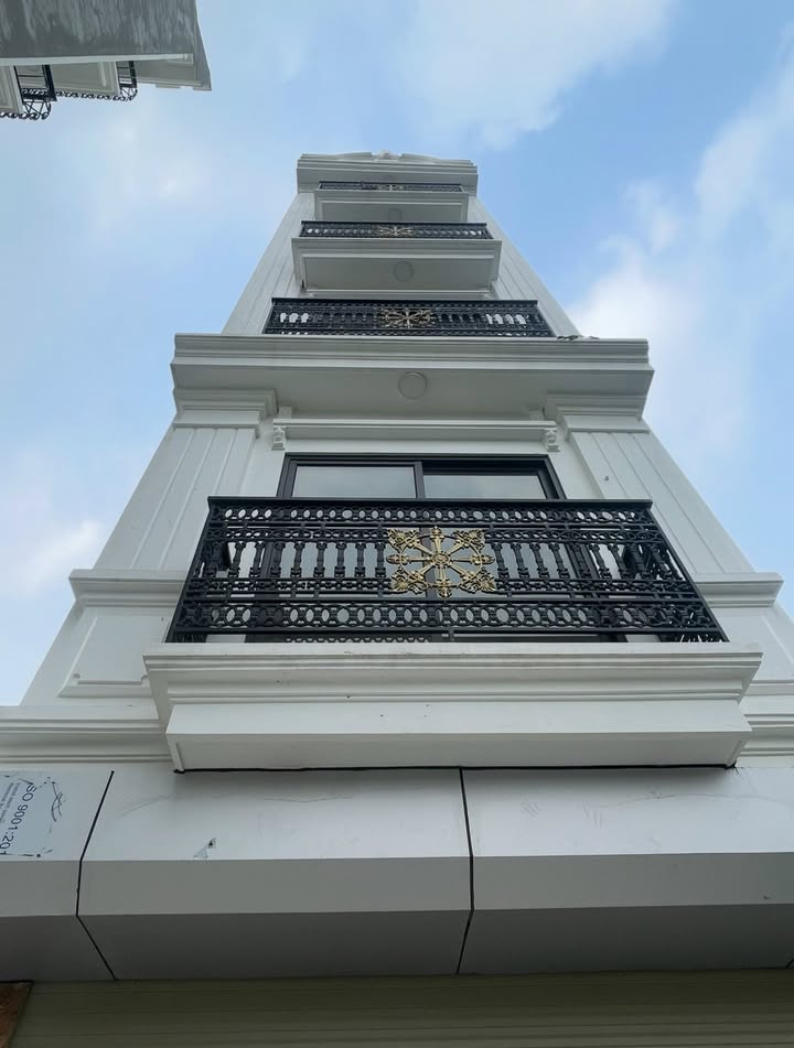 Nhà phố Đông La, Hoài Đức 38m² giá 5 tỷ - Ô tô đỗ cửa, Full nội thất