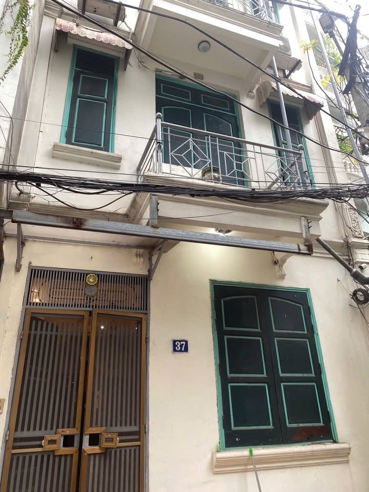 Nhà riêng Liễu Giai 63m² giá 13.5 tỷ - Đầu tư sinh lời hiệu quả!