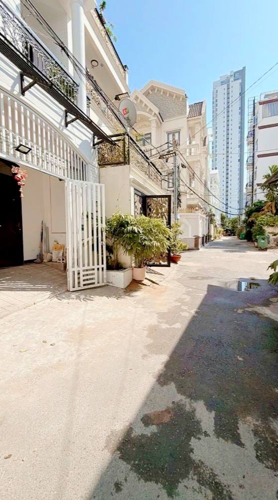 Nhà phố 4 tầng Quận 7, 514m² giá 9 tỷ - Chính chủ cần bán gấp!