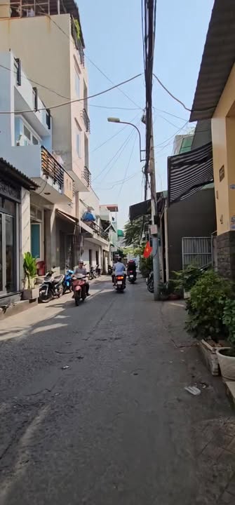 Nhà mới 2 tầng Phường 13, Quận Bình Thạnh 48m² giá 4.28 tỷ - Nội thất đầy đủ, sẵn sàng vào ở!