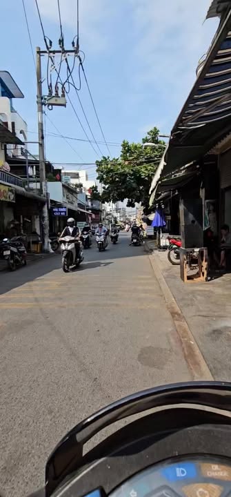 Nhà phố Tân Phú 12m² giá 1.88 tỷ - Sổ hồng chính chủ, gần chợ Bình Long!