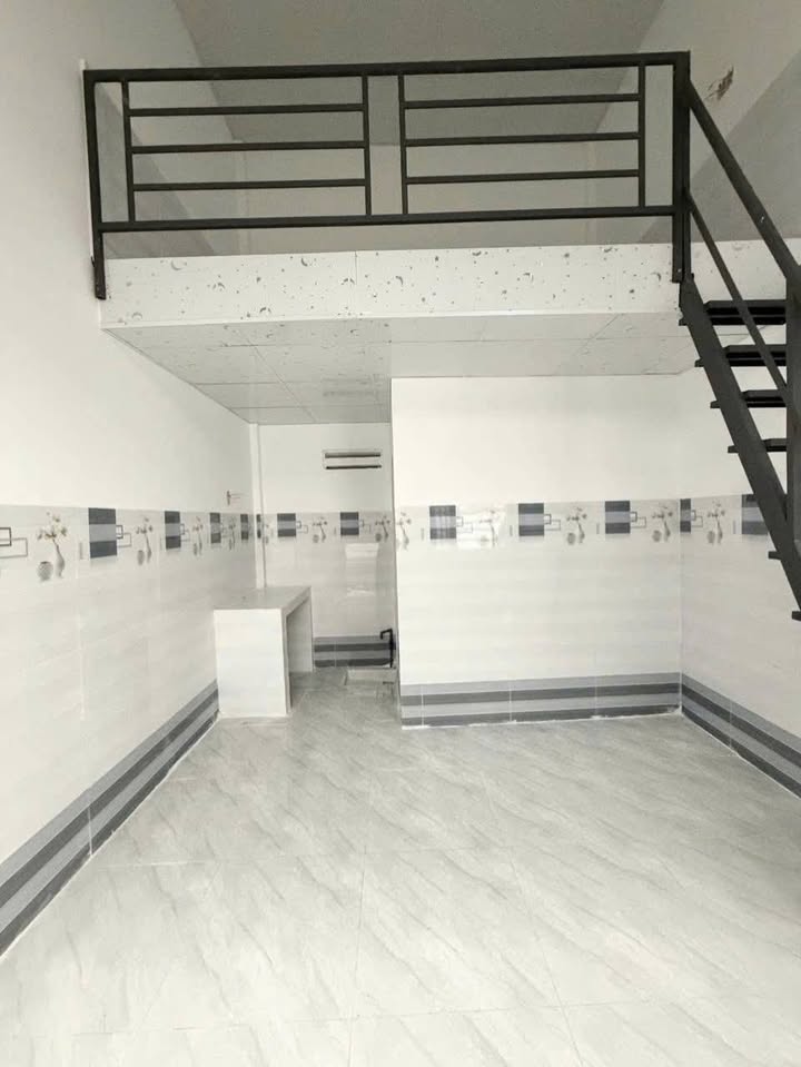 Phòng trọ mới xây tại Hẻm 553 Đường 30/04, 2.2 triệu/tháng - Tiện nghi đầy đủ!