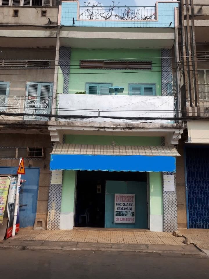 Nhà nguyên căn 2 tầng cho thuê 242 Lý Thường Kiệt - Vị trí đắc địa kinh doanh