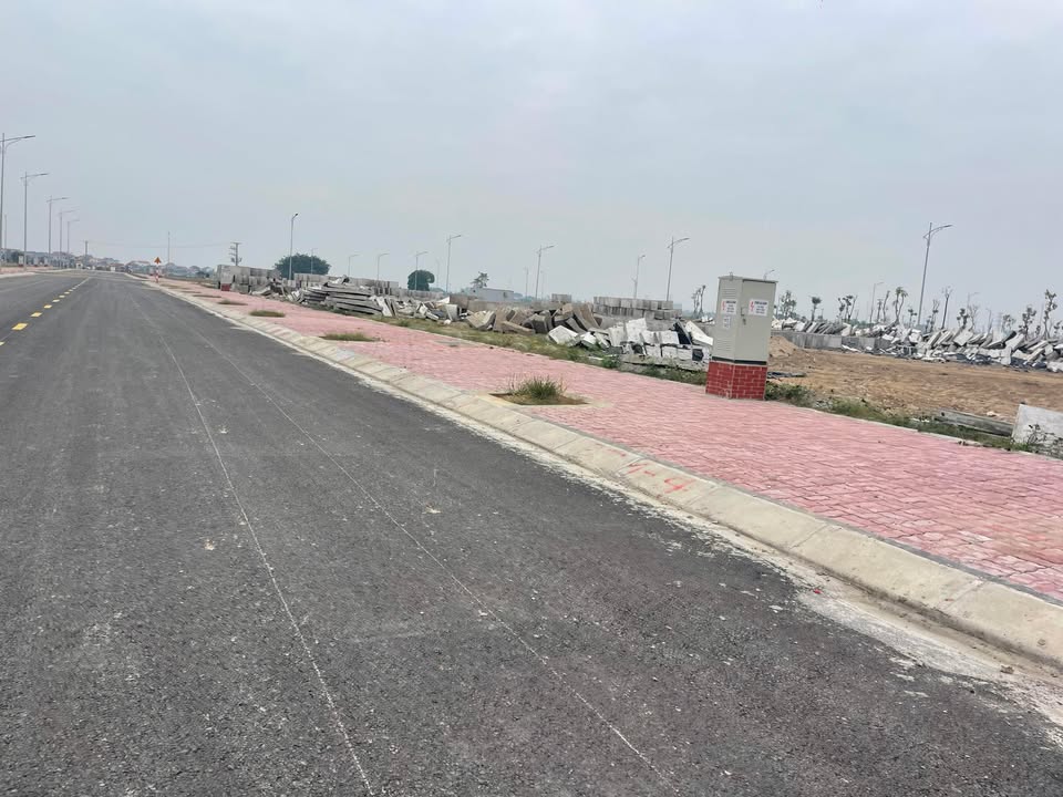 Townhouse Khu 9 Tống Phan 200m² giá 18 tỷ - Cơ hội đầu tư hiếm có!