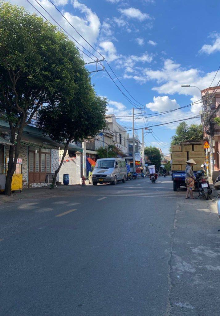 Bán nhà mặt tiền đường Tam Châu Thủ Đức 495m² giá 49.5 tỷ - Cơ hội kinh doanh tuyệt vời!