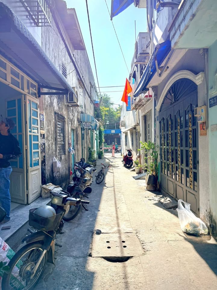 Nhà phố 26 tháng 3, Bình Tân 20m² giá 2.35 tỷ - Giao nhà mới, sổ hồng chính chủ!