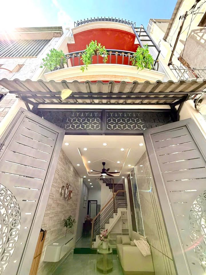 Nhà Gò Vấp 42m² giá 4.75 tỷ - Sổ hồng riêng, dọn vào ở ngay!