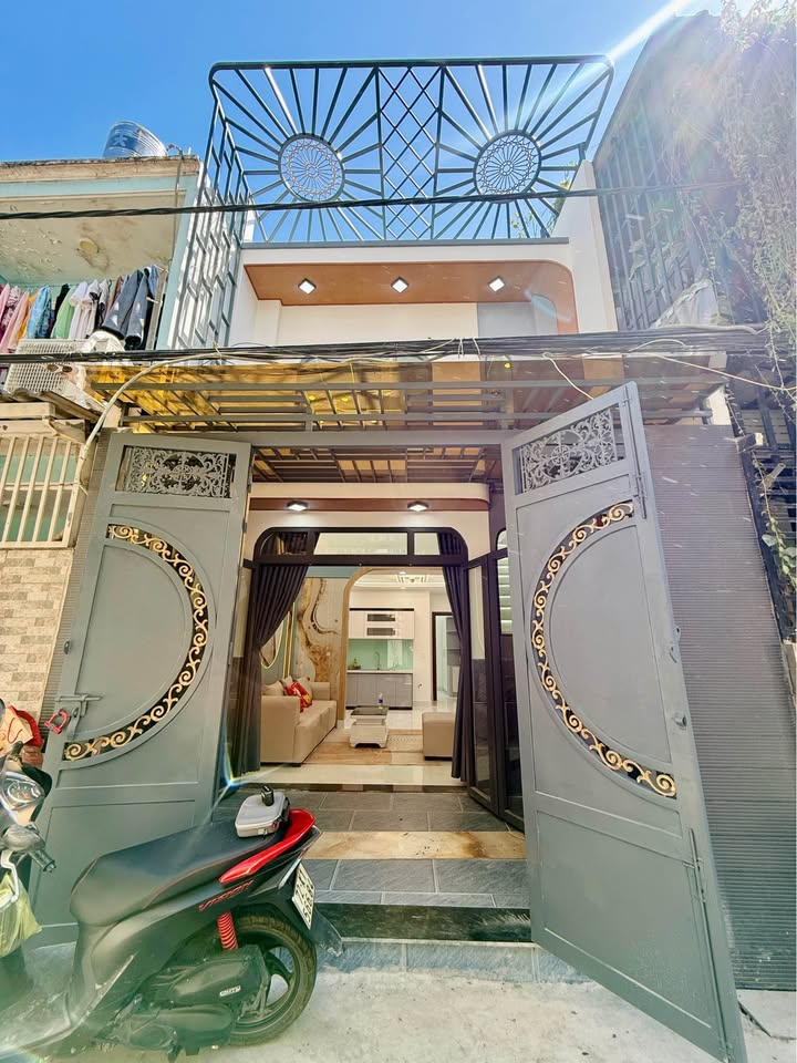 Nhà đẹp tại Thạnh Lộc, Q12, diện tích 48m² giá 4.25 tỷ - Sẵn sàng vào ở ngay!