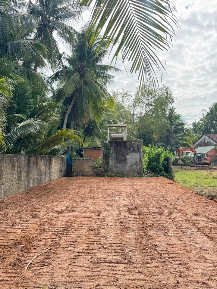 Lô đất 140m² đường Bà Triệu, Hoài Nhơn - Giá 590 triệu, đầu tư sinh lời!