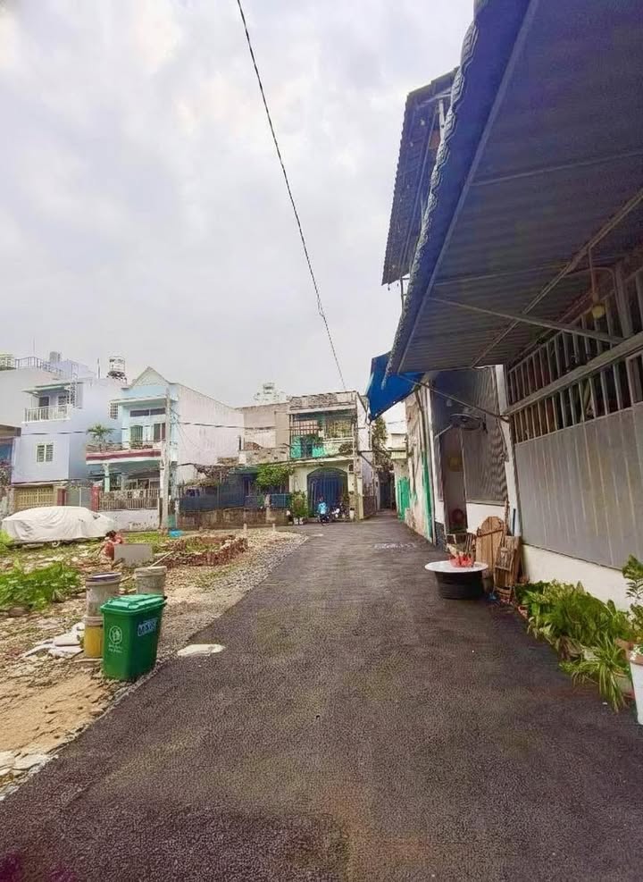 Đất Hẻm 1/ Đỗ Xuân Hợp, Quận 2 - 65m² chỉ 4 tỷ - Sổ hồng chính chủ!