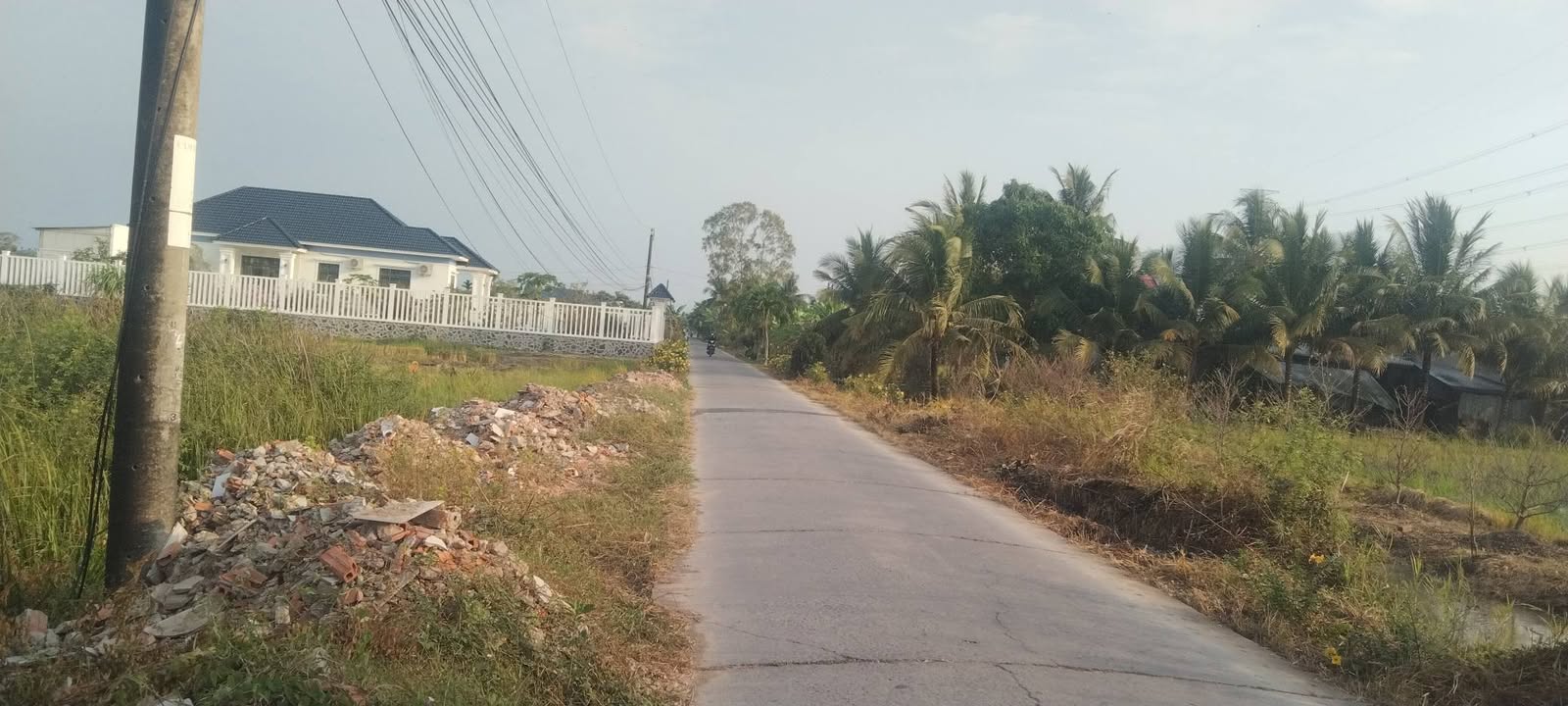 Đất nền mặt tiền Lộ Đal ô tô - Huyện Long Phú - 450 triệu - Tiềm năng sinh lời!