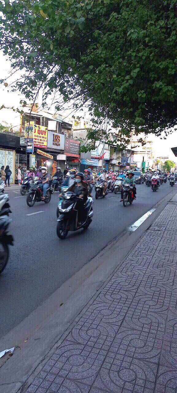 Mặt bằng cho thuê 594 Nguyễn Kiệm, Phú Nhuận 36m² chỉ 12 triệu - Kinh doanh tự do!