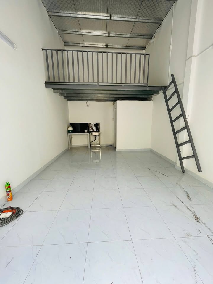 Kios mặt tiền Đường Số 27, P.6, Gò Vấp 40m² giá 7.5 triệu - Kinh doanh thuận lợi!