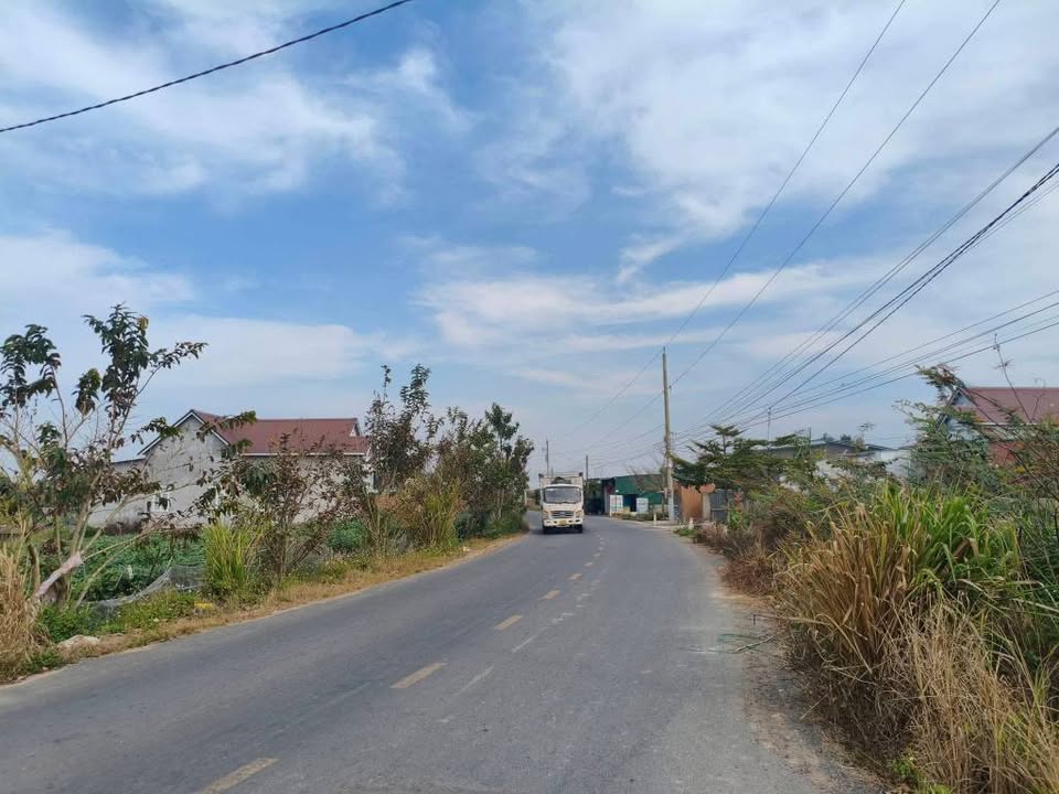 Đất nền mặt tiền đường ĐH3, xã Tân Thành, 7000m² - Giá chỉ 6 tỷ!