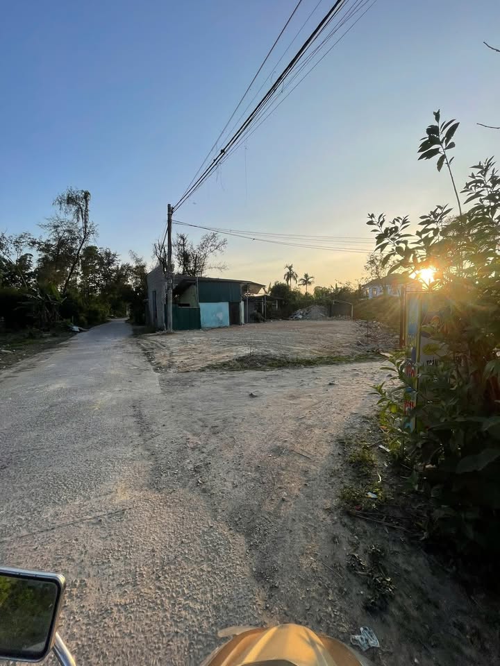 Đất nền Kiệt Trần Hoàn, Thủy Lương, 105m² giá 600 triệu - Đường ô tô tránh nhau