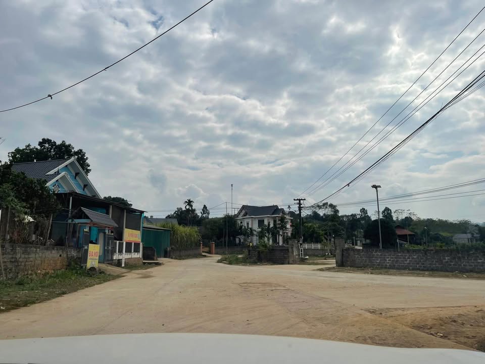 Lô đất Thị trấn Cao Phong 850m² giá chỉ 700 triệu - Cần bán gấp dịp Tết!