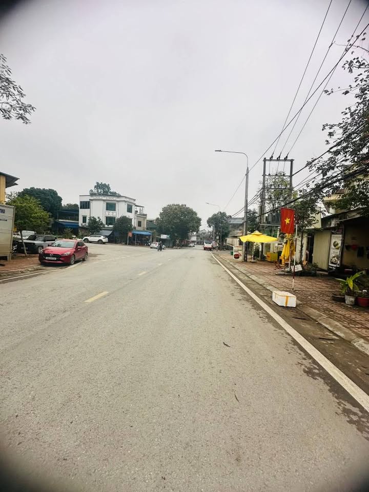 Nhà mặt phố Hưng Thành, Yên Bái 85.5m² giá 3 tỷ - Điểm kinh doanh lý tưởng!