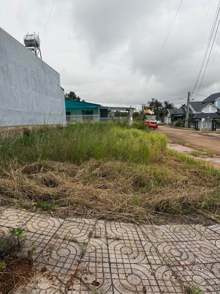 Đất nền góc đường Phan Huy Chú, Đông Gia Nghĩa 284m² giá 2.2 tỷ - Đầu tư sinh lời!