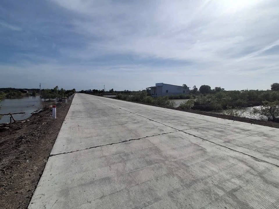 Đất nền xã Hàng Vịnh, huyện Năm Căn 15.269m² giá 2 tỷ - Cơ hội đầu tư hấp dẫn!