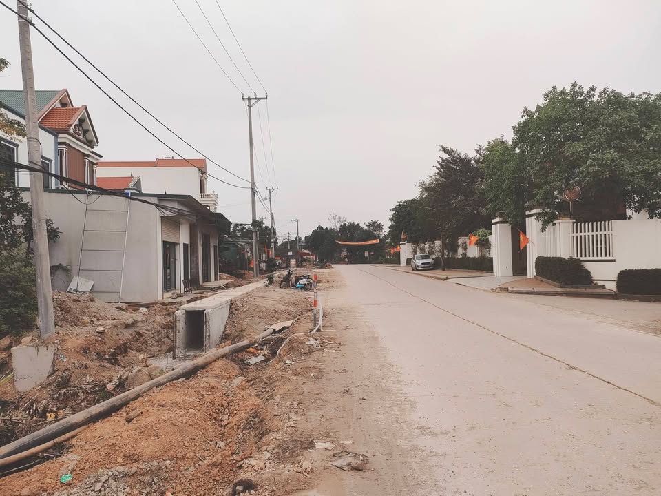 Nhà 2 tầng mặt đường 477c Gia Phong 85m² giá 2 tỷ - Sẵn sàng vào ở ngay!