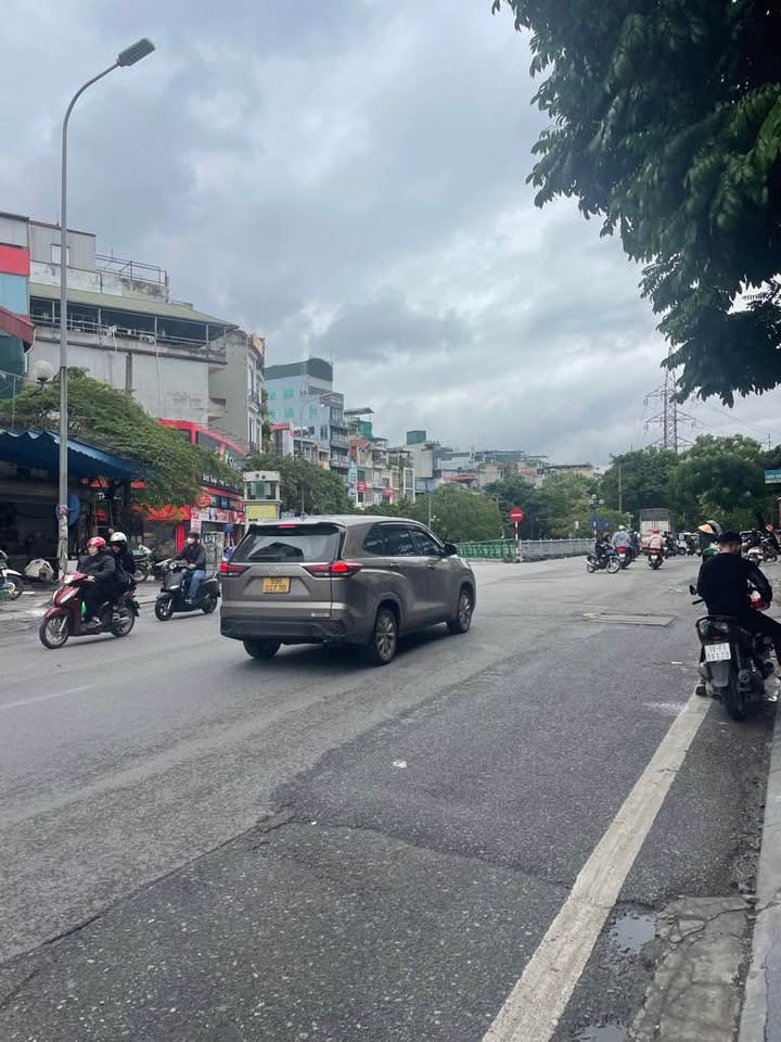 Bán nhà mặt phố Kim Ngưu, Quận Hai Bà Trưng, 27m² giá 7 tỷ - Kinh doanh sầm uất!