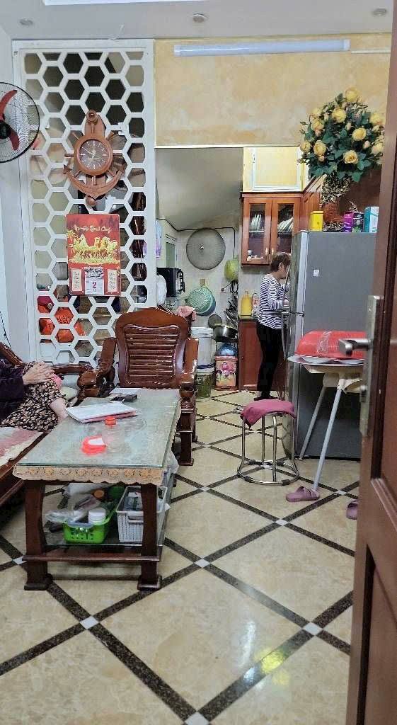 Nhà riêng 5 tầng tại Lĩnh Nam 23m² giá 3.7 tỷ - Cơ hội đầu tư hấp dẫn!