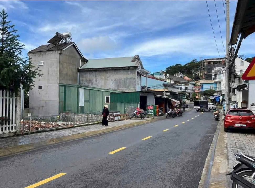 Đất mặt tiền đường Nguyễn Trung Trực, Đà Lạt 72m² giá 6.8 tỷ - Kinh doanh thuận lợi!