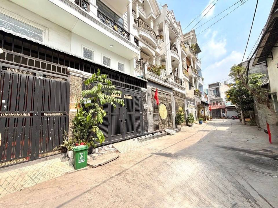 Nhà phố Đường Đỗ Mười, Tân Thới Hiệp, 60m² giá 6.2 tỷ - Hẻm xe tải an ninh