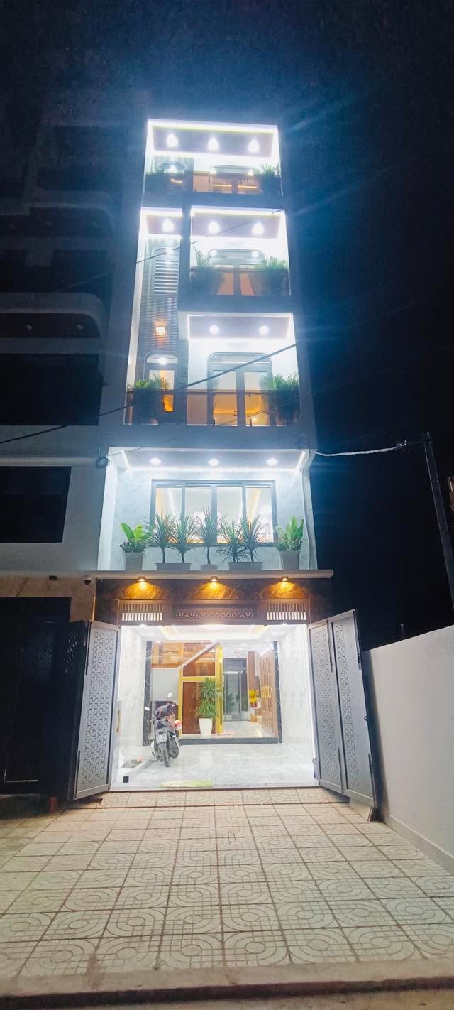 Nhà mặt tiền Thới An 13, Quận 12, 281.5m² giá 8.39 tỷ - Kinh doanh hiệu quả!