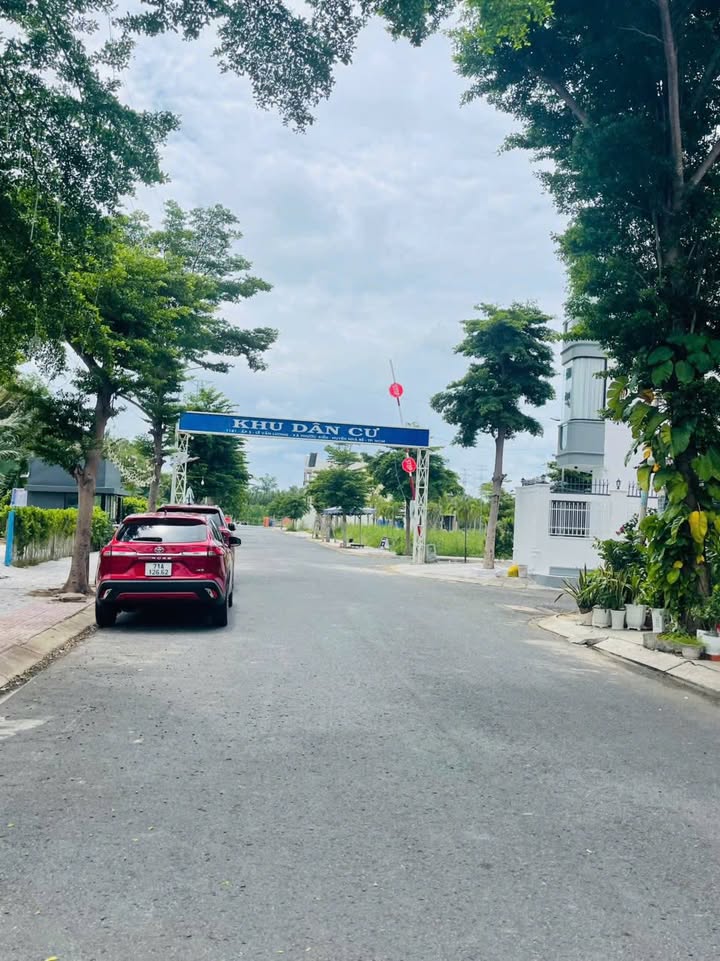 Đất KDC Sài Gòn South Nhà Bè 95m² giá 9.26 tỷ - Sổ đỏ chính chủ!