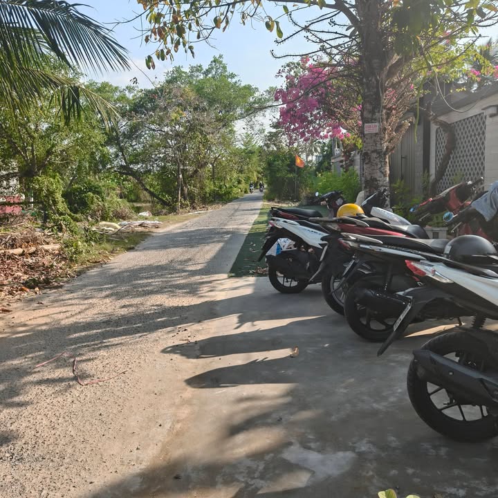 Nhà phố kênh Chín Duyên Cà Mau 200m² giá 1.45 tỷ - Sổ hồng chính chủ