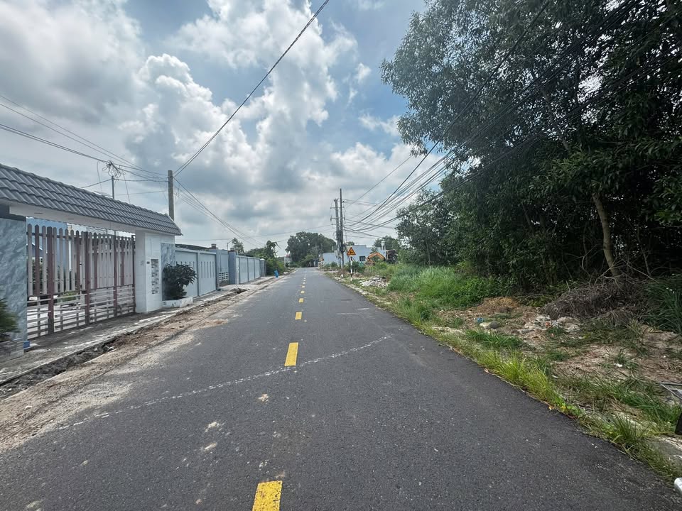 Đất thổ cư Xã Phước Hội 140m² giá 2.2 tỷ - Cách biển Lộc An chỉ 500m!