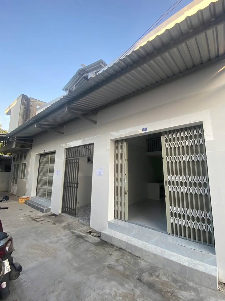 Phòng trọ mới 25m² tại hẻm 9 Phạm Ngọc Hưng - Chỉ 2.5 triệu/tháng!