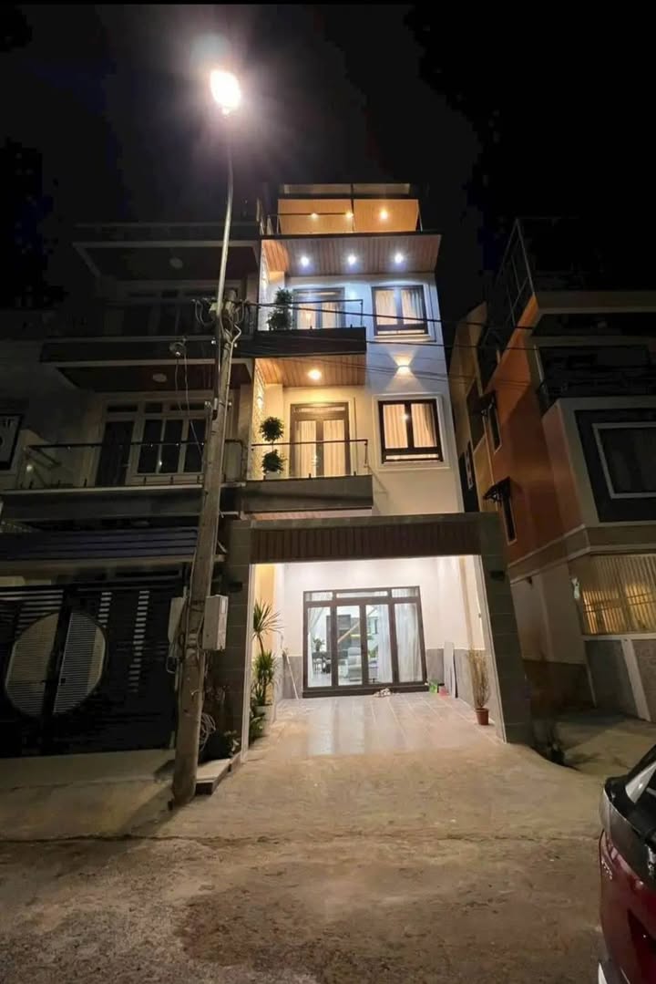 Nhà FrontHouse 2 mặt tiền Đường Trần Anh Tông, Đà Lạt 72m² giá 10 tỷ - Đầu tư sinh lời cao!