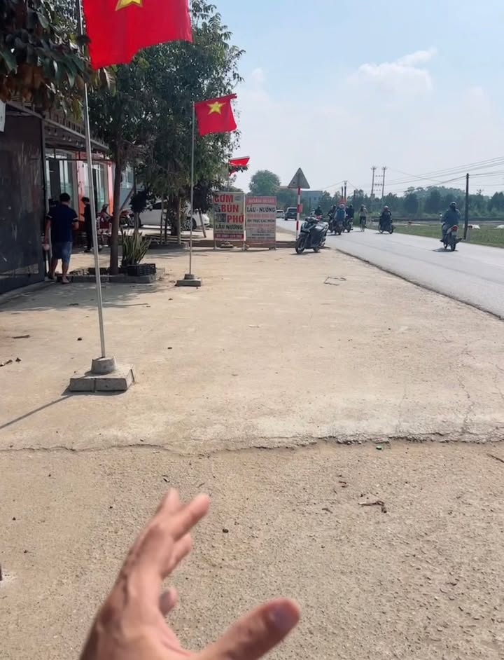 FrontHouse Cẩm Tân 140m² giá thỏa thuận - Mặt tiền kinh doanh lý tưởng!