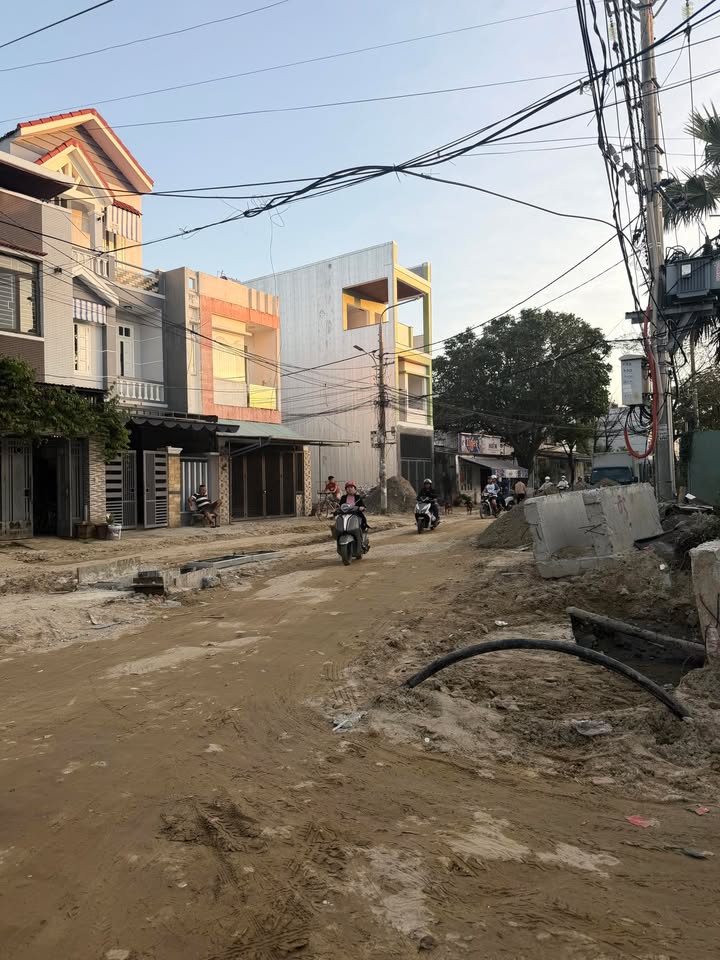 Nhà 2 tầng lô góc Võ Duy Ninh 165m² giá 22 tỷ - Đầu tư sinh lời ngay!