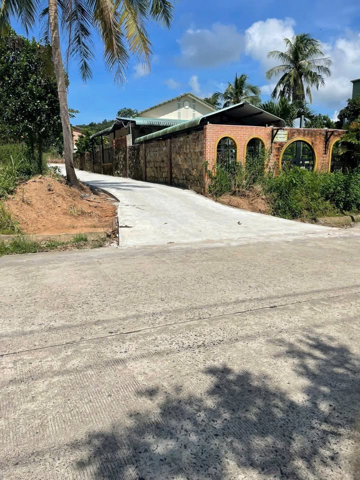 Đất thổ cư Cửa Dương Phú Quốc 345m² giá 4 tỷ - Vị trí đắc địa gần biển