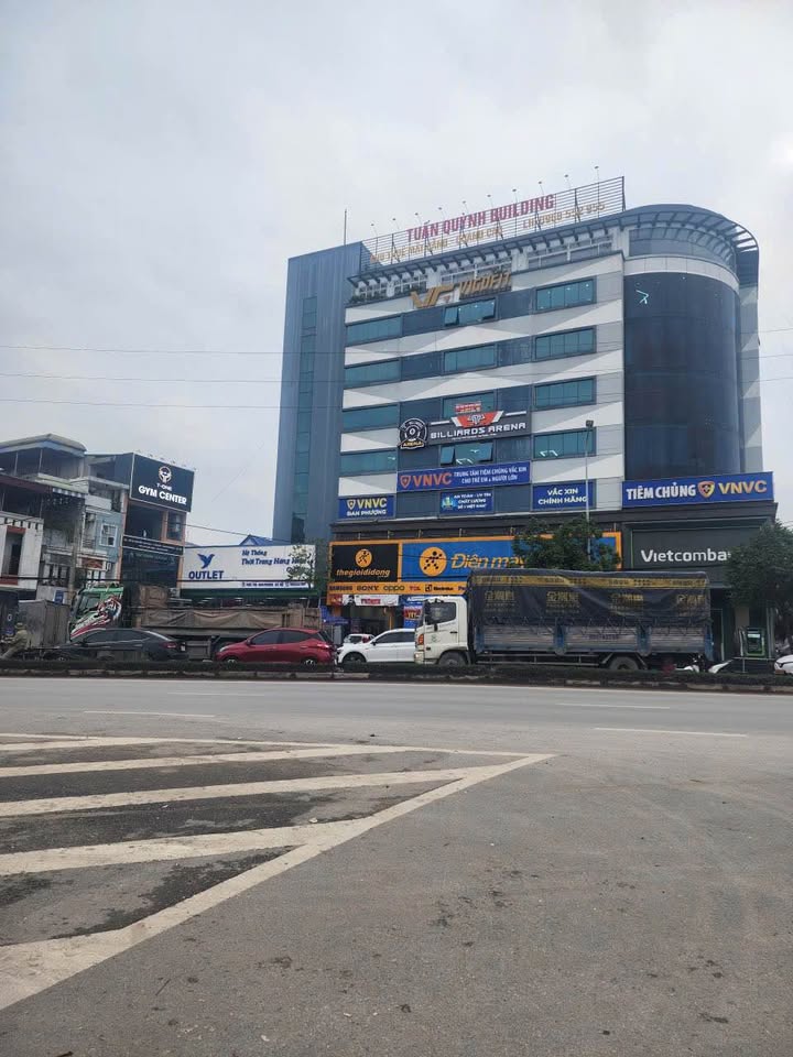 Nhà 4 tầng tại trung tâm Thị Trấn Phùng, Đan Phượng - Giá chỉ 4 tỷ