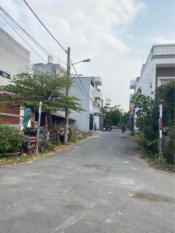 Nhà phố Quận 2 107m² giá thương lượng - Đậu xe thoải mái ngay cửa!