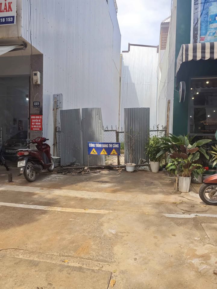 Bán gấp FrontHouse mặt tiền Lê Thánh Tông 70.6m² giá 11.8 tỷ - Đất trống phong thủy tốt!