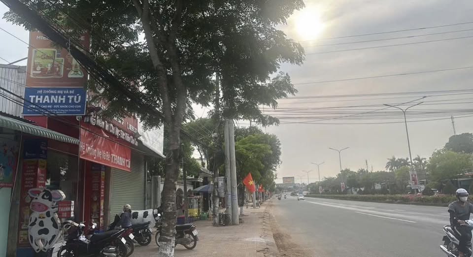 Nhà mặt tiền Quốc lộ 14, huyện Đồng Phú, diện tích 384m², giá 5 tỷ - Cơ hội đầu tư hấp dẫn!