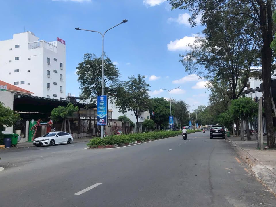 Đất nền Chánh Nghĩa Thủ Dầu Một 2721m² giá 108.84 tỷ - Tiềm năng đầu tư lớn!